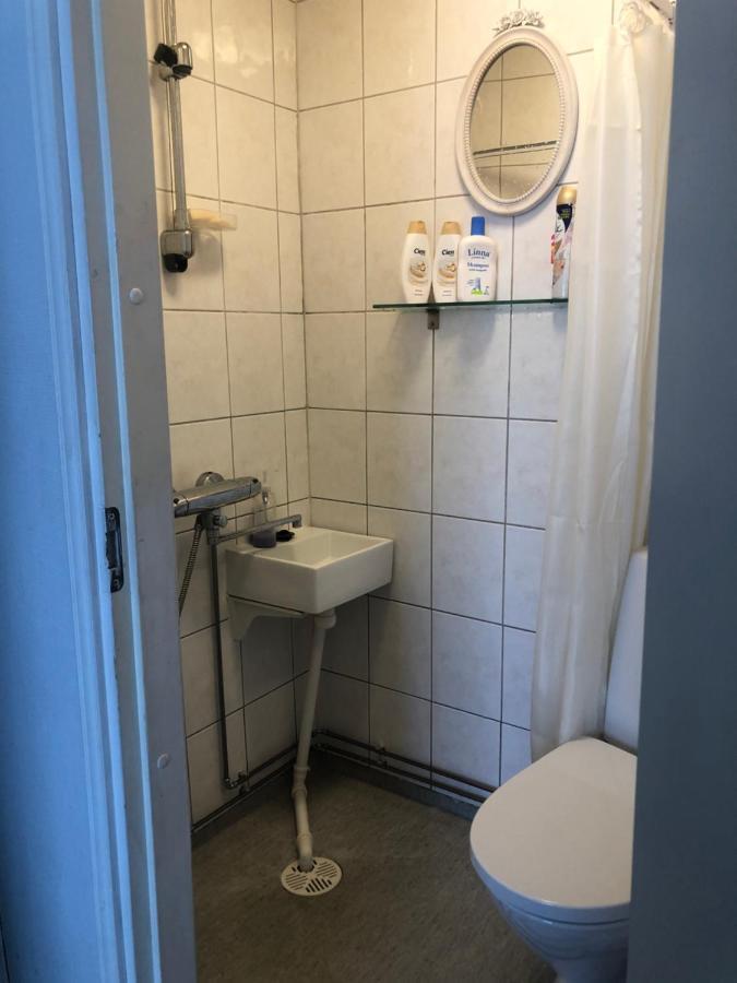 Puutaloasunto 1.8 Km Turun Aurajoelta Appartamento Turku Esterno foto
